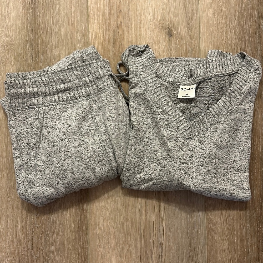 NWT Soma gray pajama set - so soft - size M